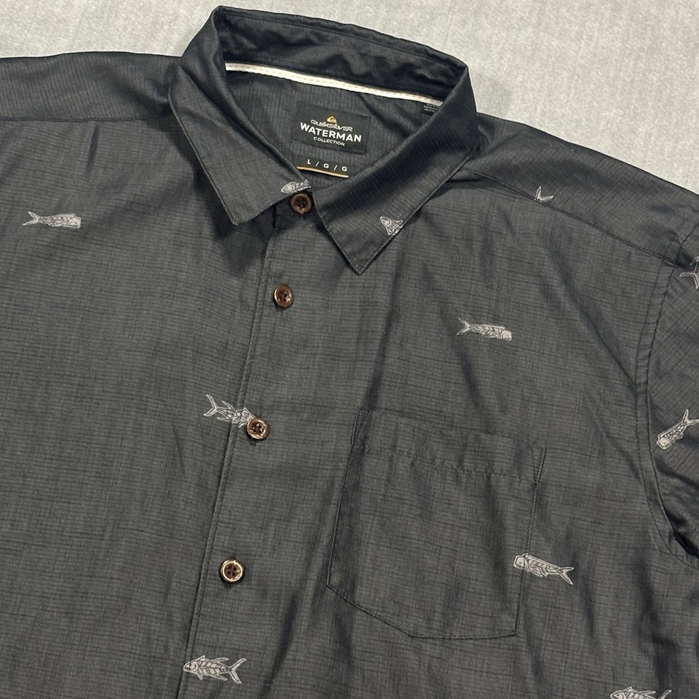 Quiksilver Waterman Button Up Shirt Mens Large Gray Fish Print Comfort Fit
